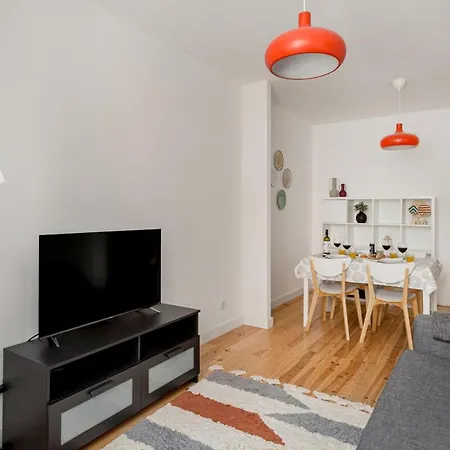 Vibes, 2br Flat 아파트 리스본
