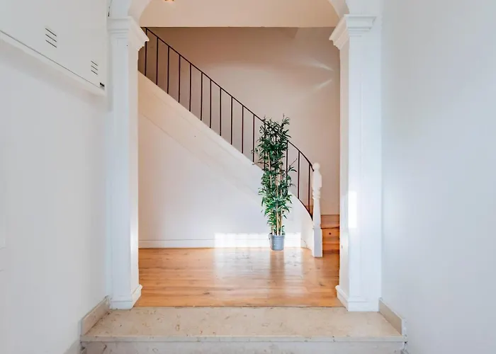 Vibes, 2br Flat Appartamento Lisbona